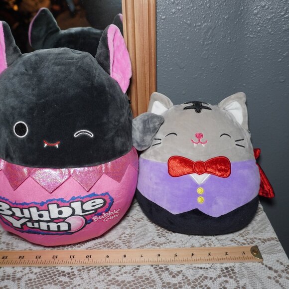 Squishmallows Hershey 10" Zendi Bat Bubble Yum Gum TALLY Vampire Dracula Cat - Picture 3 of 6